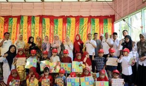 Bunda Paud Madina Kunjungi Dua Paud Binaan Dinas Pendidikan