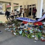 Aksi Demonstrasi di Kantor Wali Kota Padangsidimpuan, Massa Bawa Truk Sampah Tuntut Solusi TPA