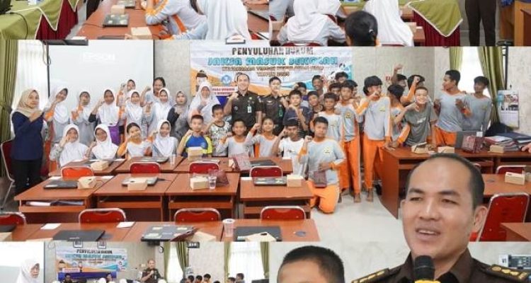 Kejati Kepri Dorong Literasi Digital Pelajar SMPN 16 Tanjungpinang Lewat Program Jaksa Masuk Sekolah