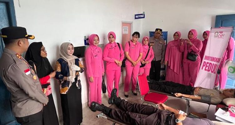 HUT Bhayangkara ke-79, Polres Anambas Tebar Kepedulian Lewat Donor Darah Massal