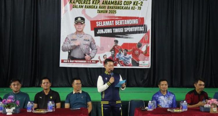 Turnamen Badminton Kapolres Cup II 2025 Meriahkan HUT Bhayangkara ke-79 di Anambas